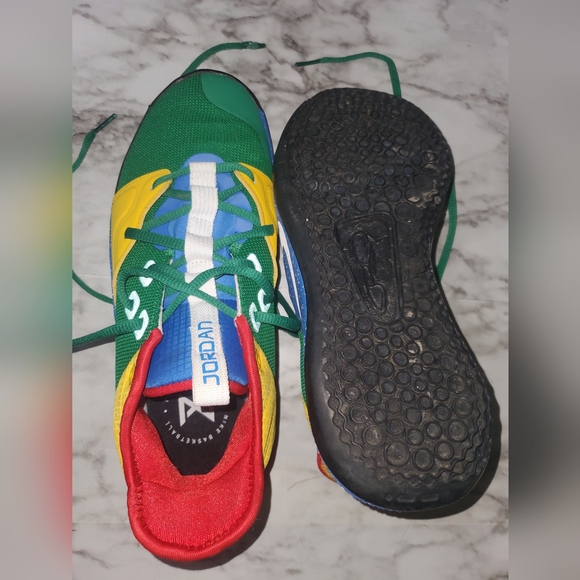 Rare Nike Paul George NBA basketball sneakers - Picture 5 of 7